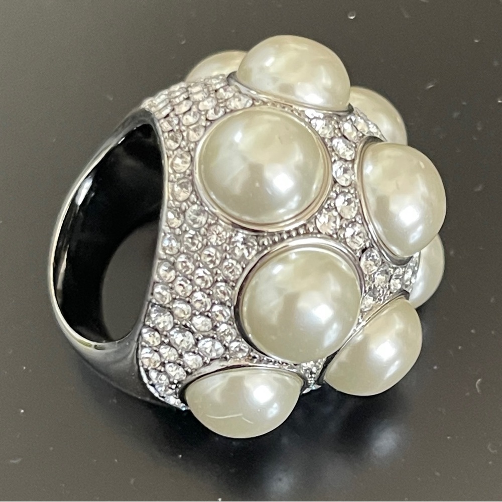 Henri Bendel Pearl and Silver Ring